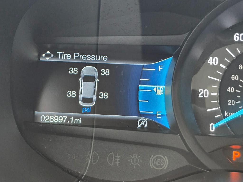 2020 Ford Edge Image 7