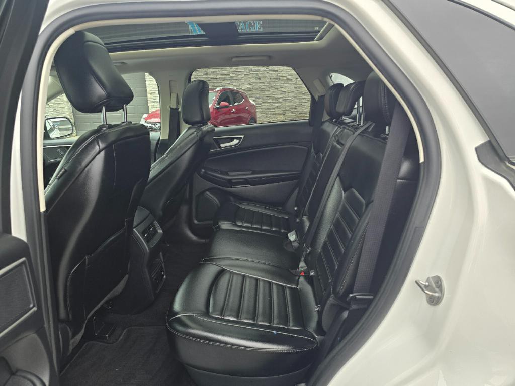 2020 Ford Edge Image 14