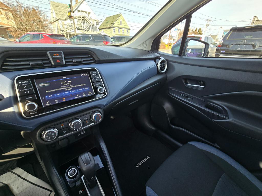 2024 Nissan Versa Image 11