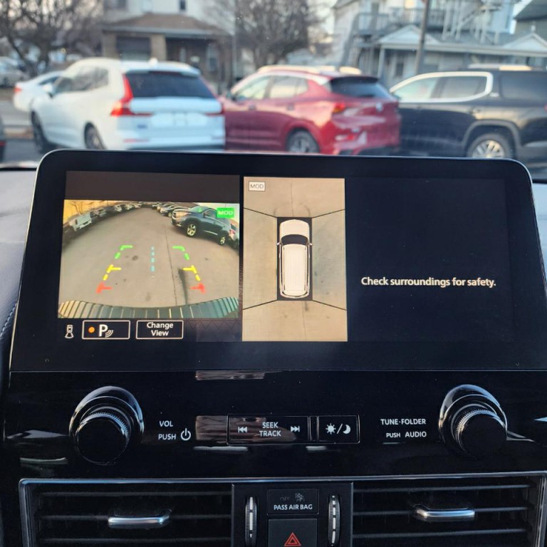 2021 Nissan Armada Image 12