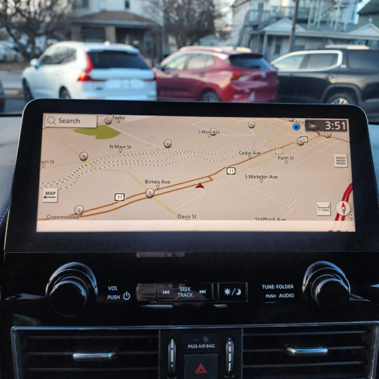 2021 Nissan Armada Image 13