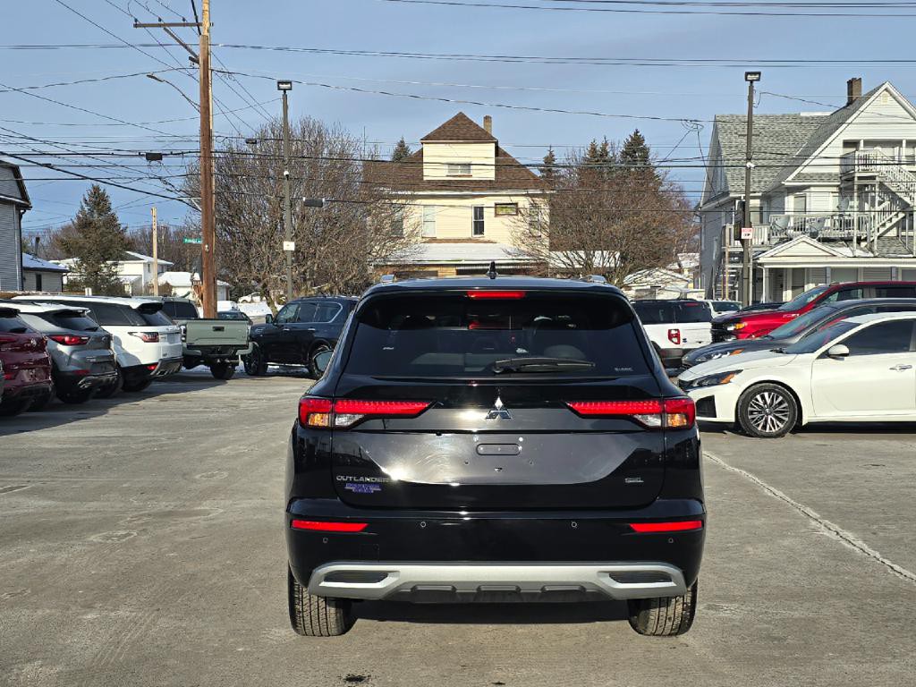 2024 Mitsubishi Outlander Image 19