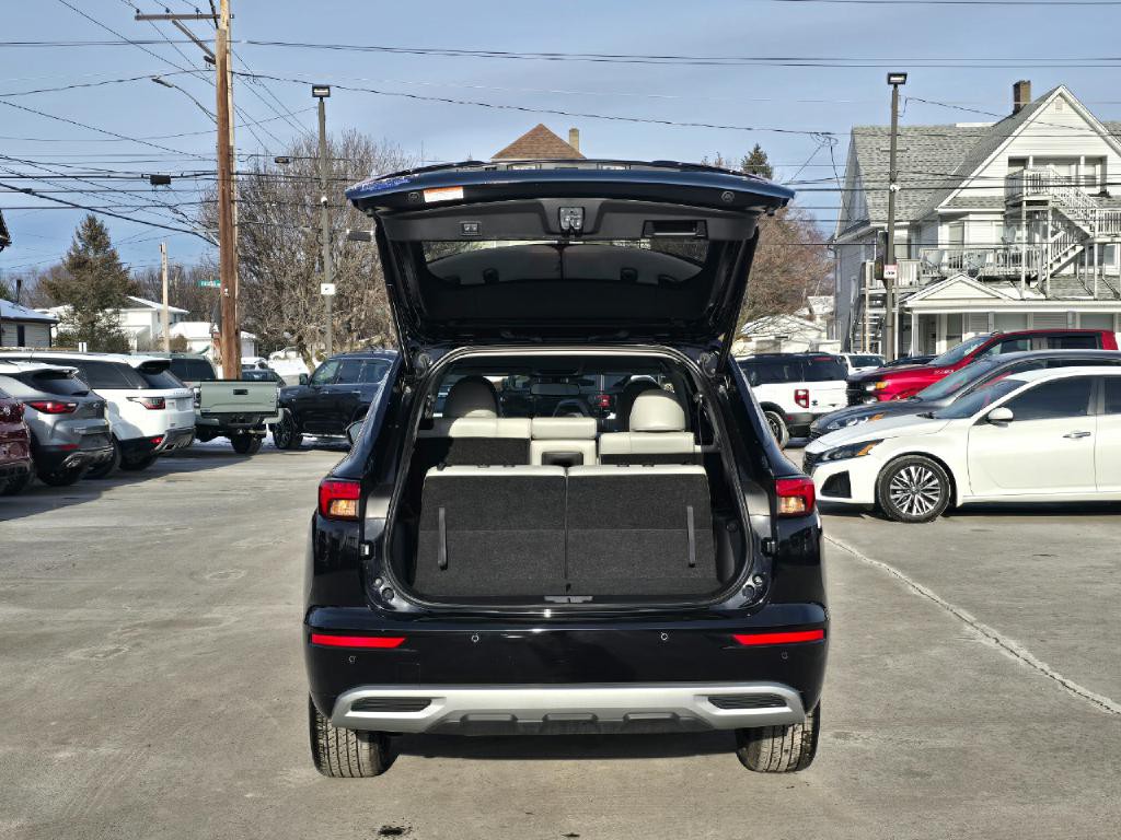 2024 Mitsubishi Outlander Image 20