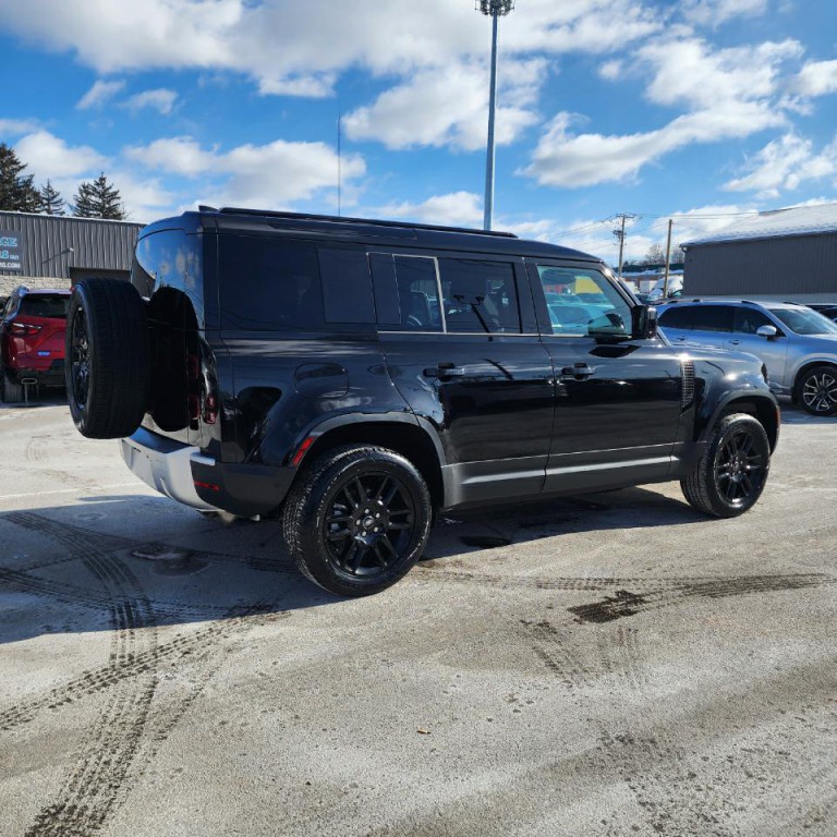 2025 Land Rover Defender Image 5