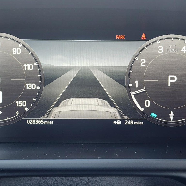 2025 Land Rover Defender Image 9