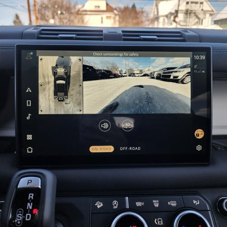 2025 Land Rover Defender Image 13