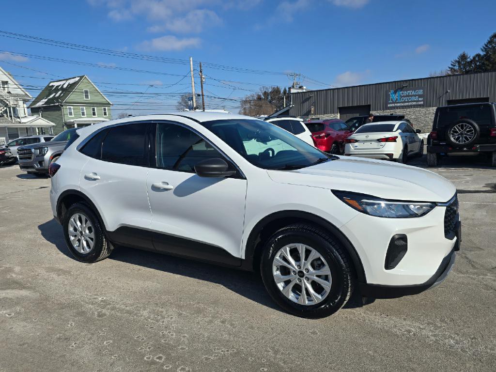 2023 Ford Escape Image 4