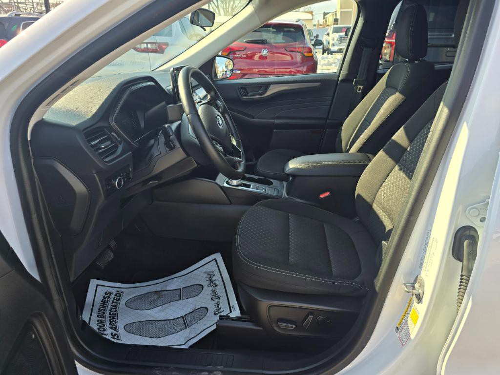 2023 Ford Escape Image 11