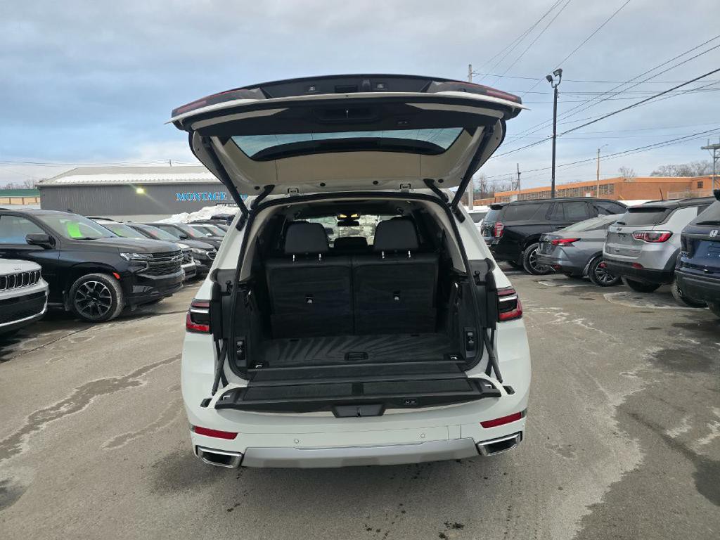 2026 BMW X7 Image 20