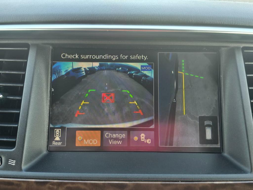 2019 Nissan Armada Image 10