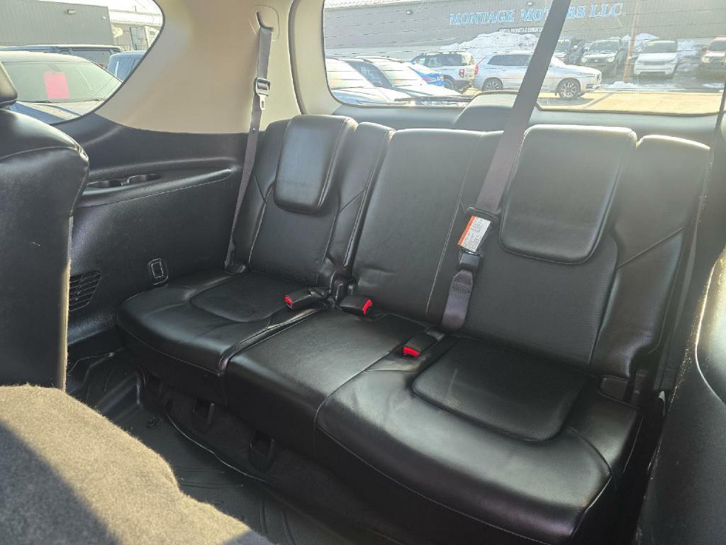 2019 Nissan Armada Image 16