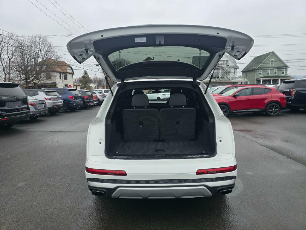 2025 Audi Q7 Image 21