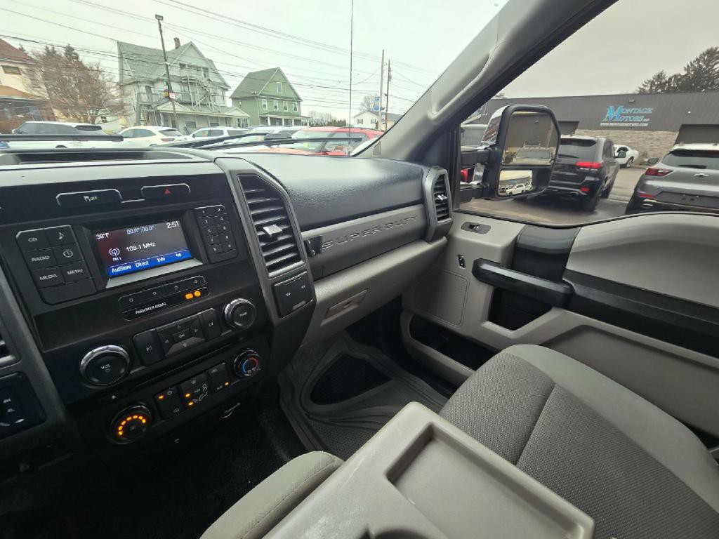 2017 Ford F-350 Image 10