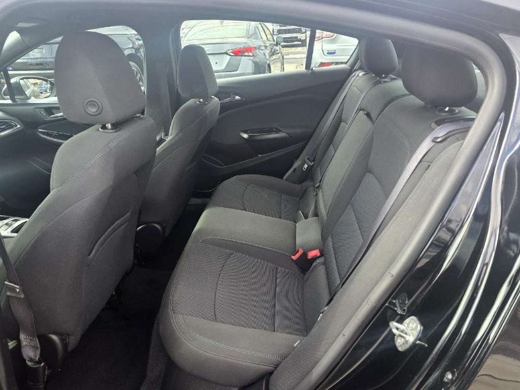 2016 Chevrolet Cruze Image 13