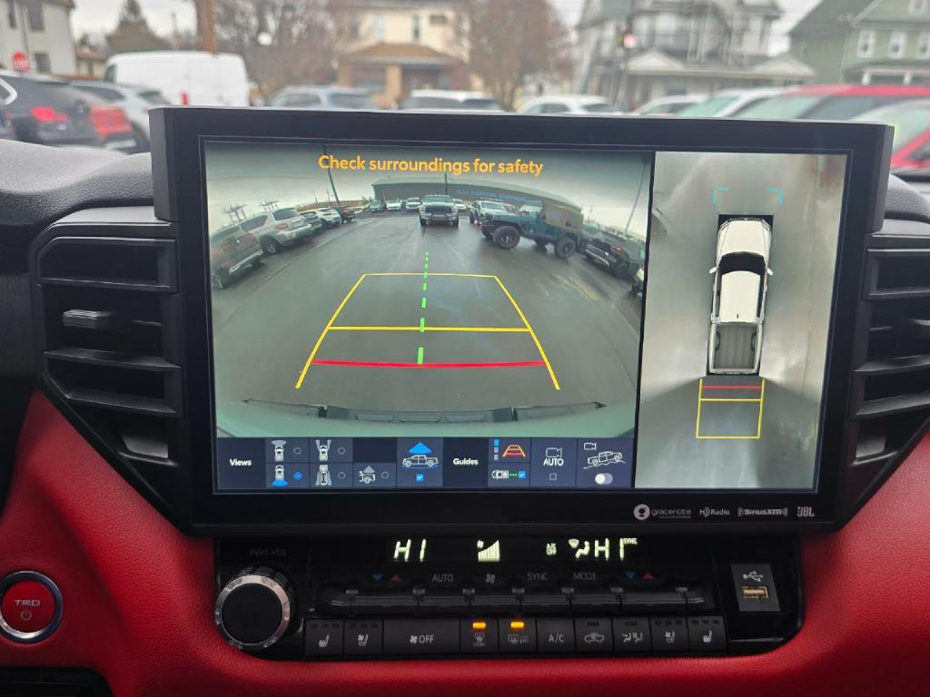 2022 Toyota Tundra Image 10