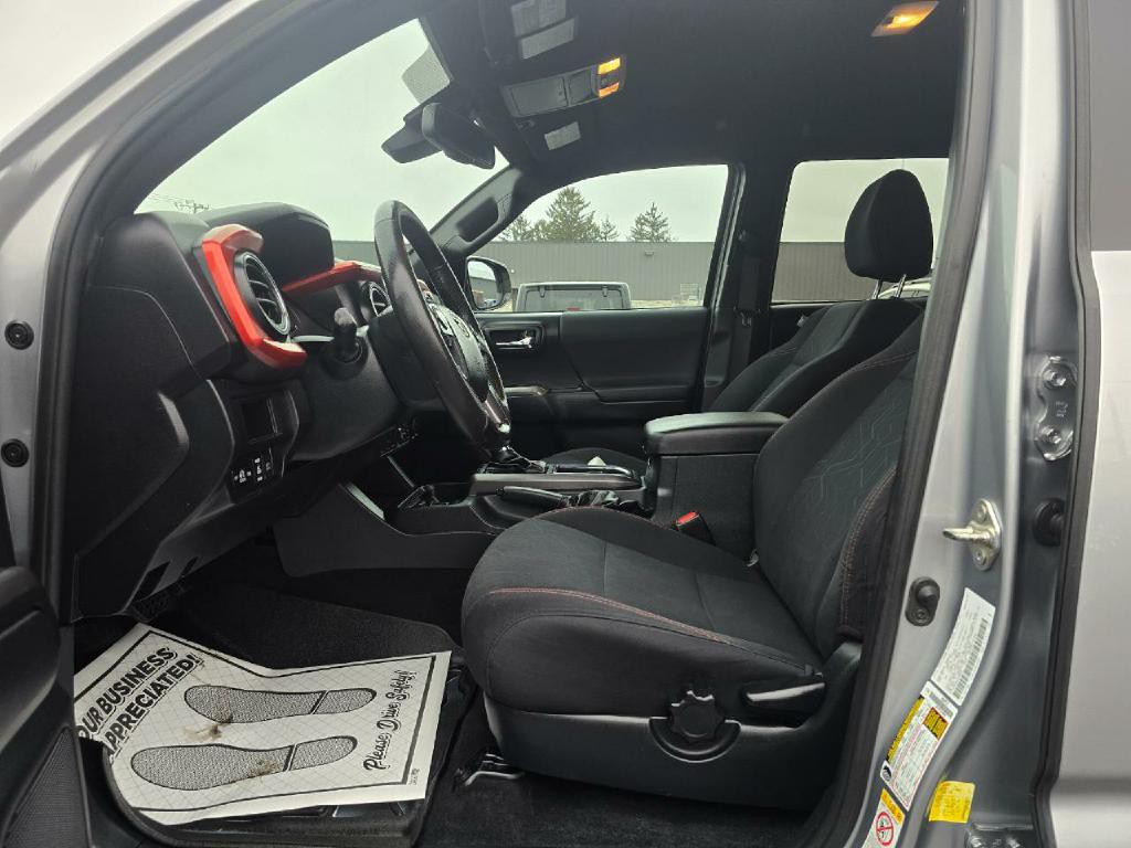 2019 Toyota Tacoma Image 13