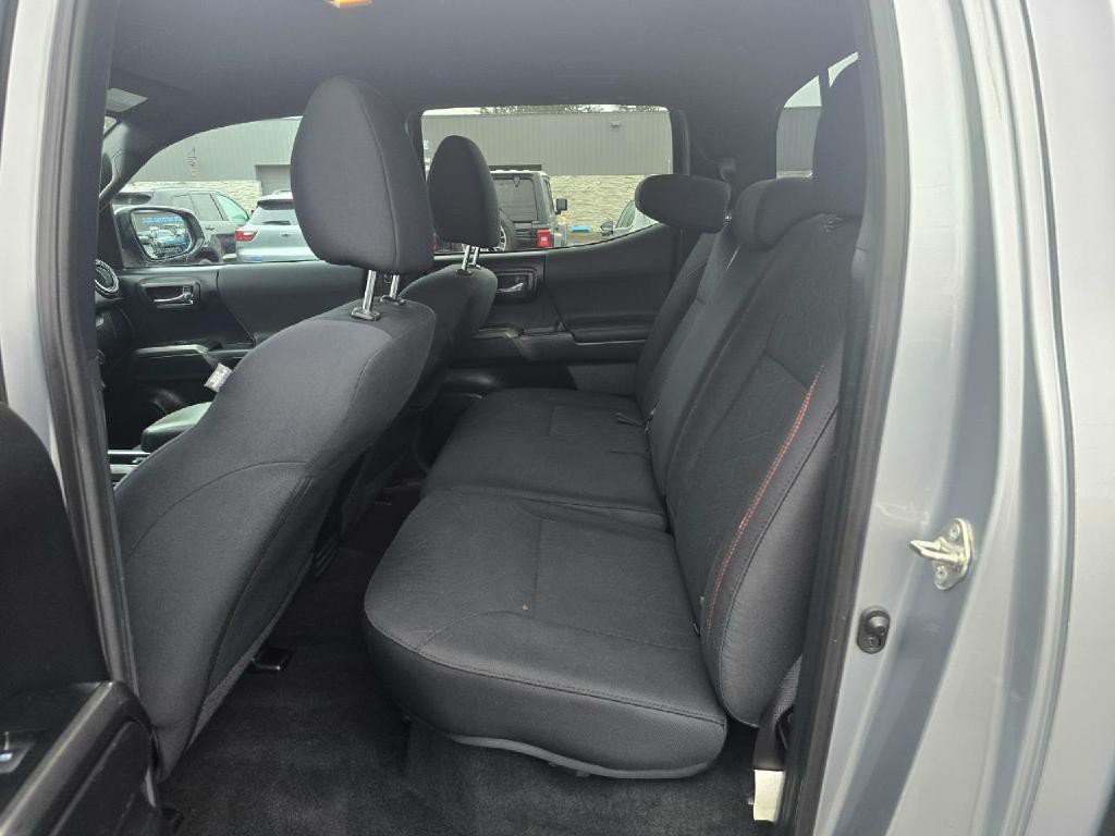 2019 Toyota Tacoma Image 14