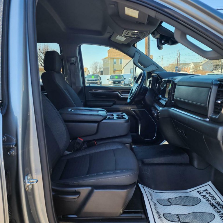 2024 Chevrolet Silverado 1500 Image 12