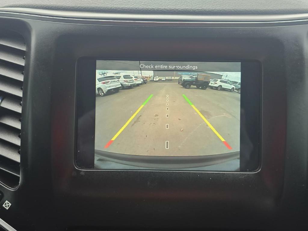 2021 Jeep Cherokee Image 10