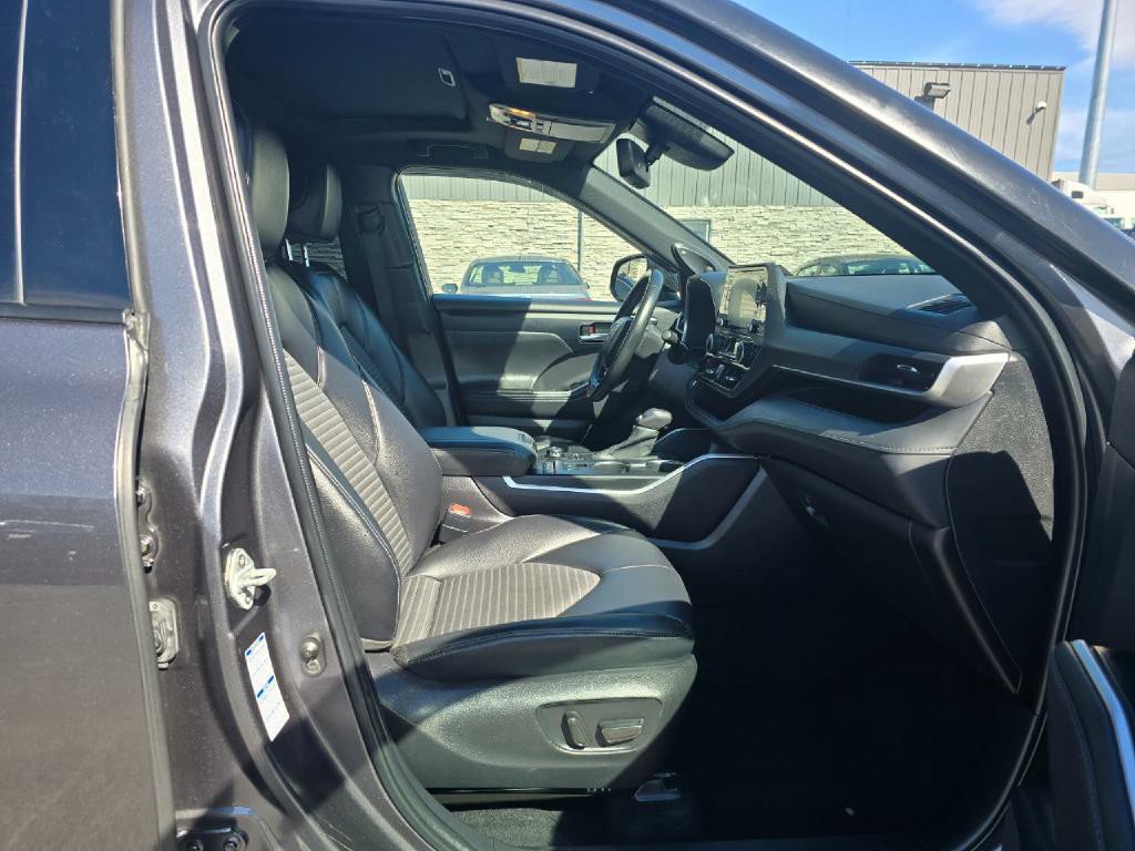 2022 Toyota Highlander Image 19
