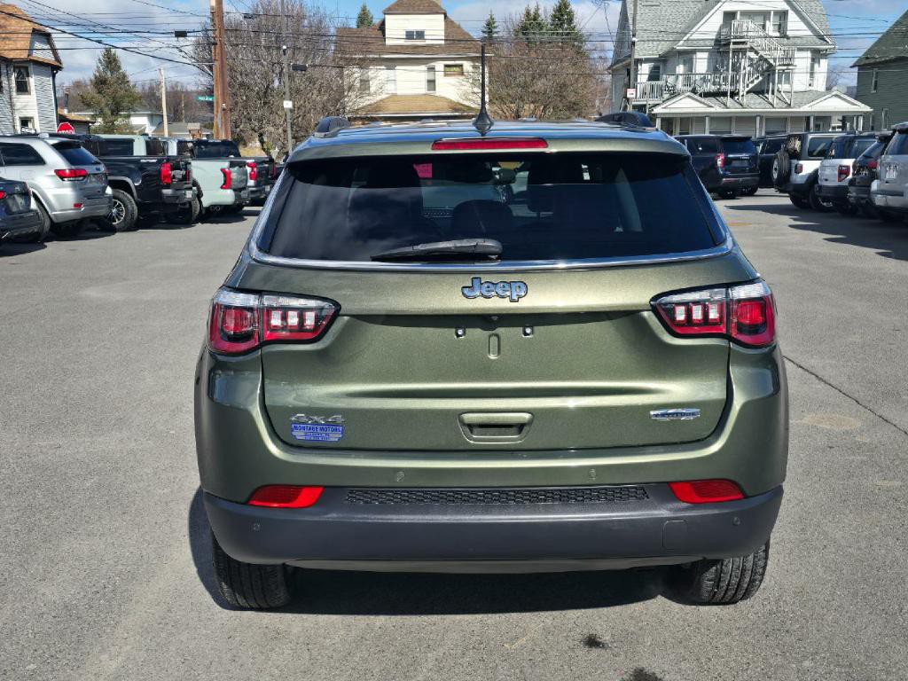 2019 Jeep Compass Image 16