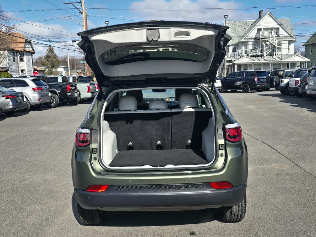2019 Jeep Compass Image 17