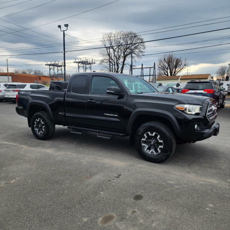 2016 Toyota Tacoma Image 6
