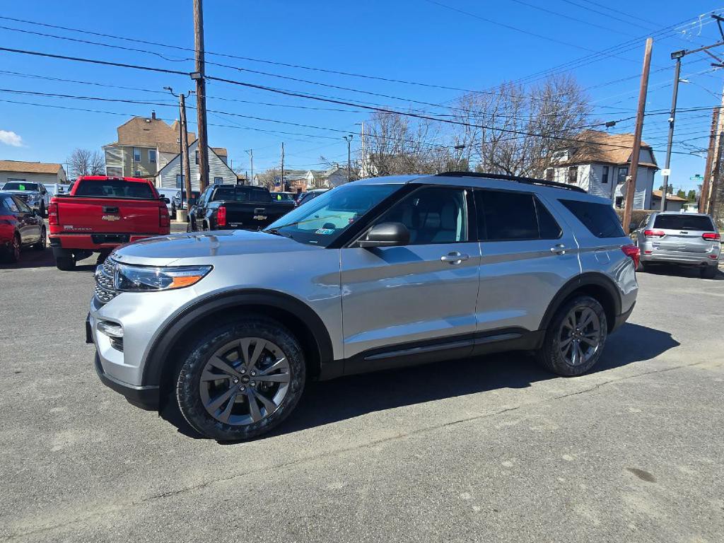 2021 Ford Explorer Image 3