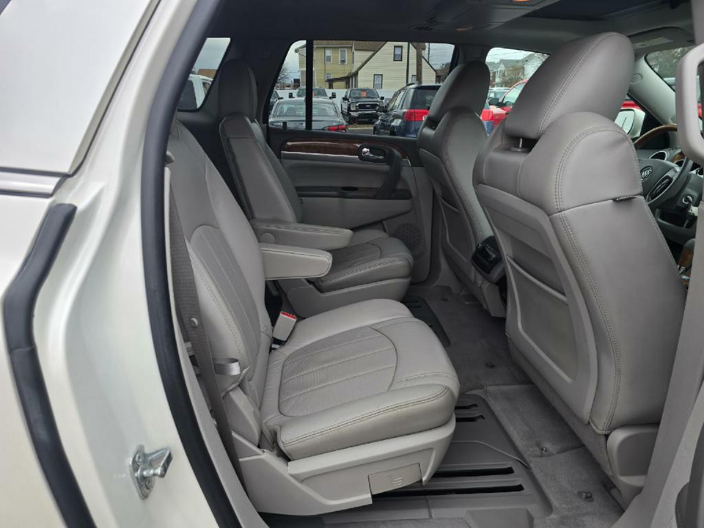2012 Buick Enclave Image 18