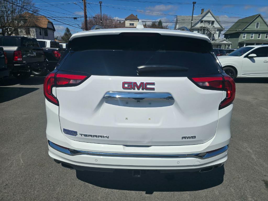 2018 GMC Terrain Image 18