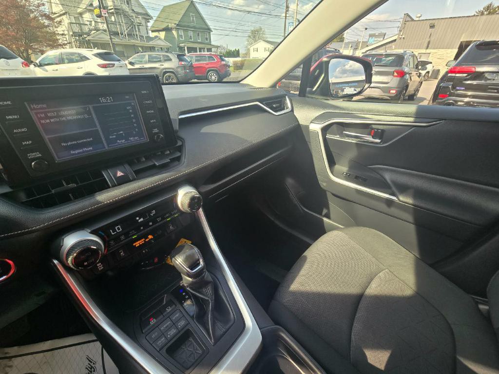 2019 Toyota Rav4 Image 11