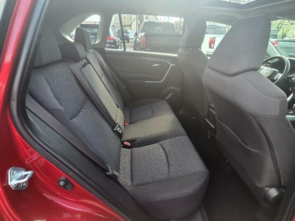 2019 Toyota Rav4 Image 15