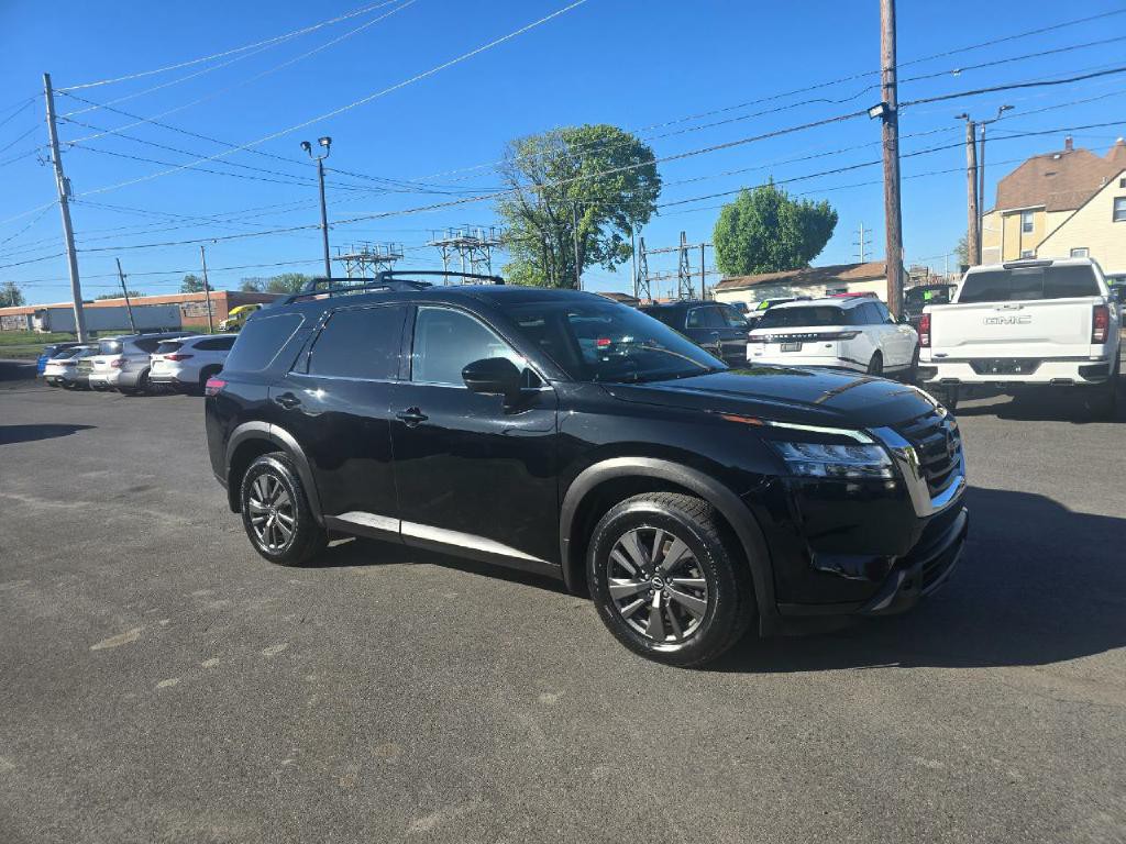 2022 Nissan Pathfinder Image 5