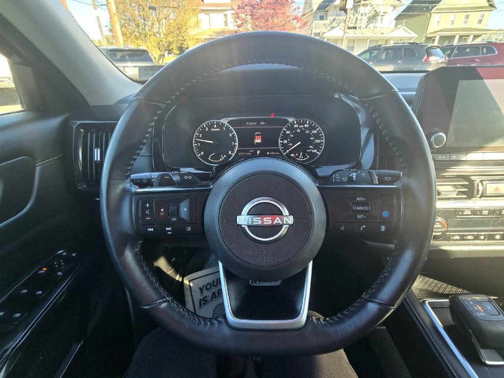 2022 Nissan Pathfinder Image 7