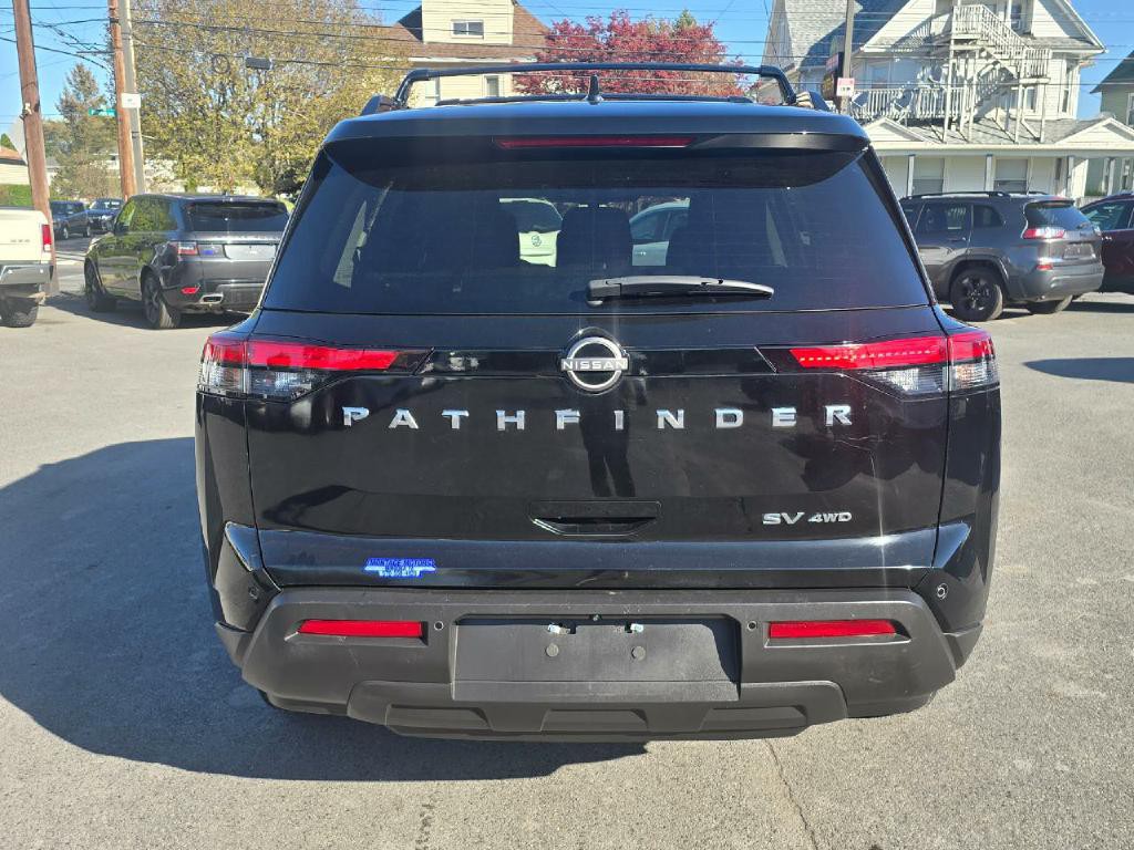 2022 Nissan Pathfinder Image 18