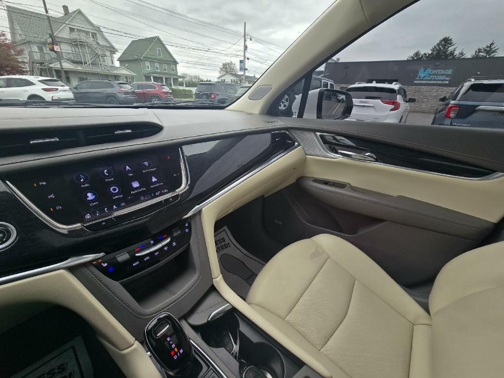 2023 Cadillac XT6 Image 12