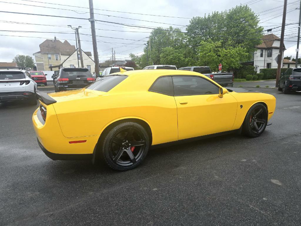 2017 Dodge Challenger Image 5