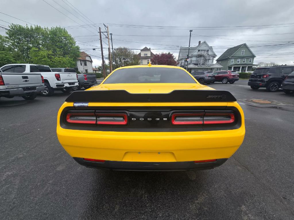 2017 Dodge Challenger Image 18