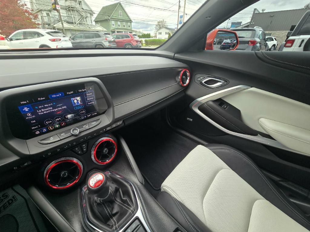 2022 Chevrolet Camaro Image 10