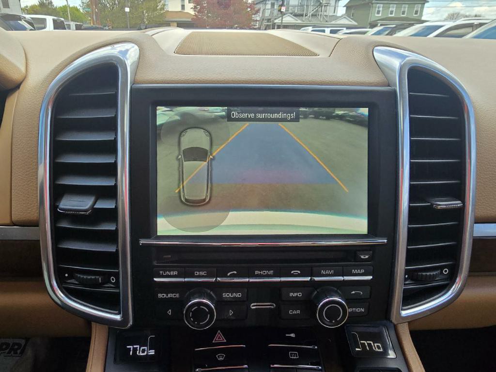 2012 Porsche Cayenne Image 11