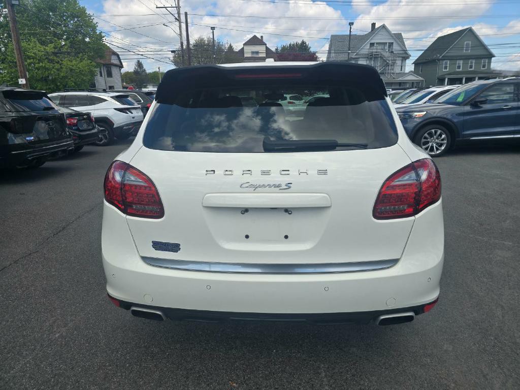 2012 Porsche Cayenne Image 17