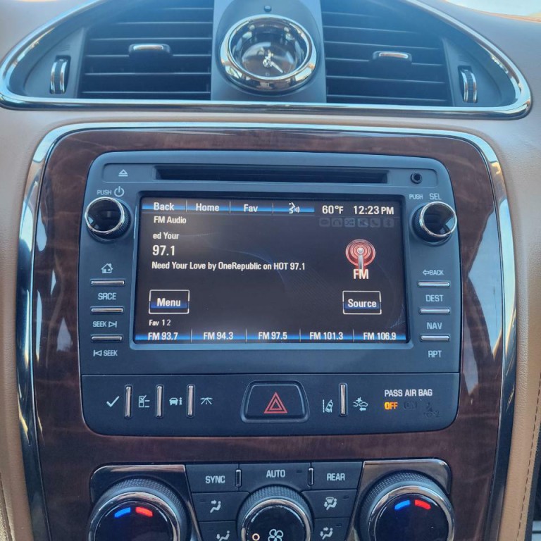 2015 Buick Enclave Image 10