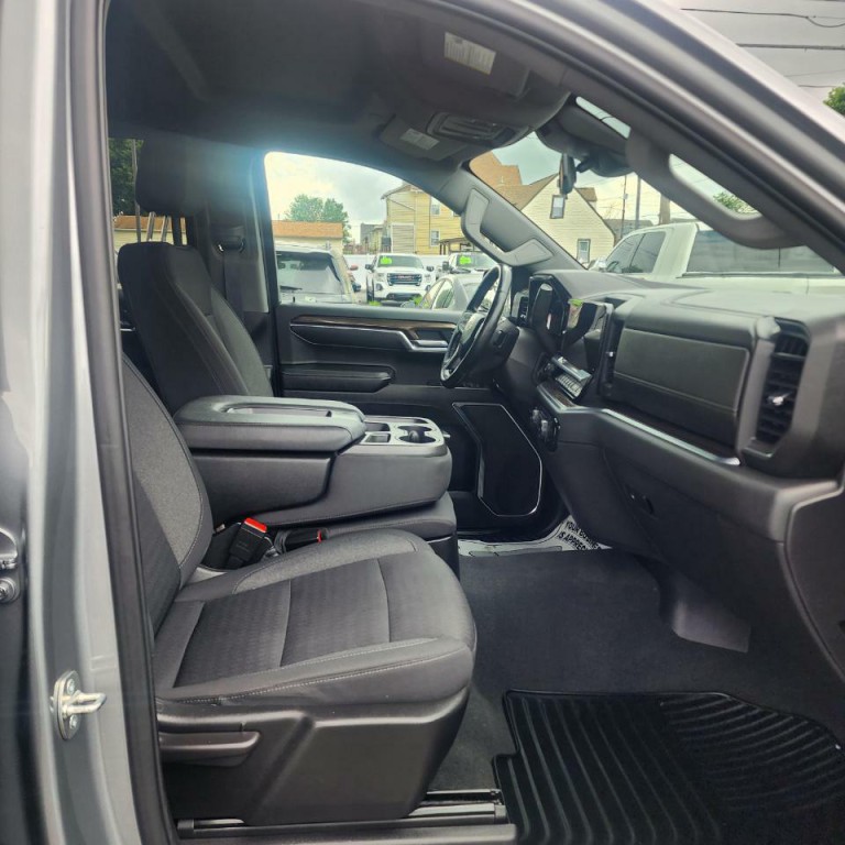 2023 Chevrolet Silverado 1500 Image 13