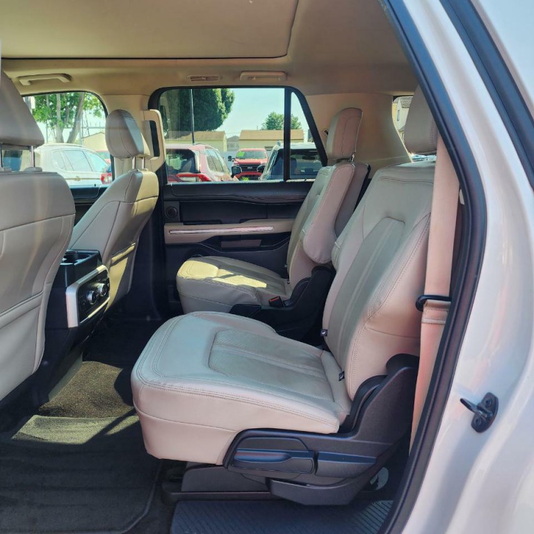 2022 Ford Expedition Image 18
