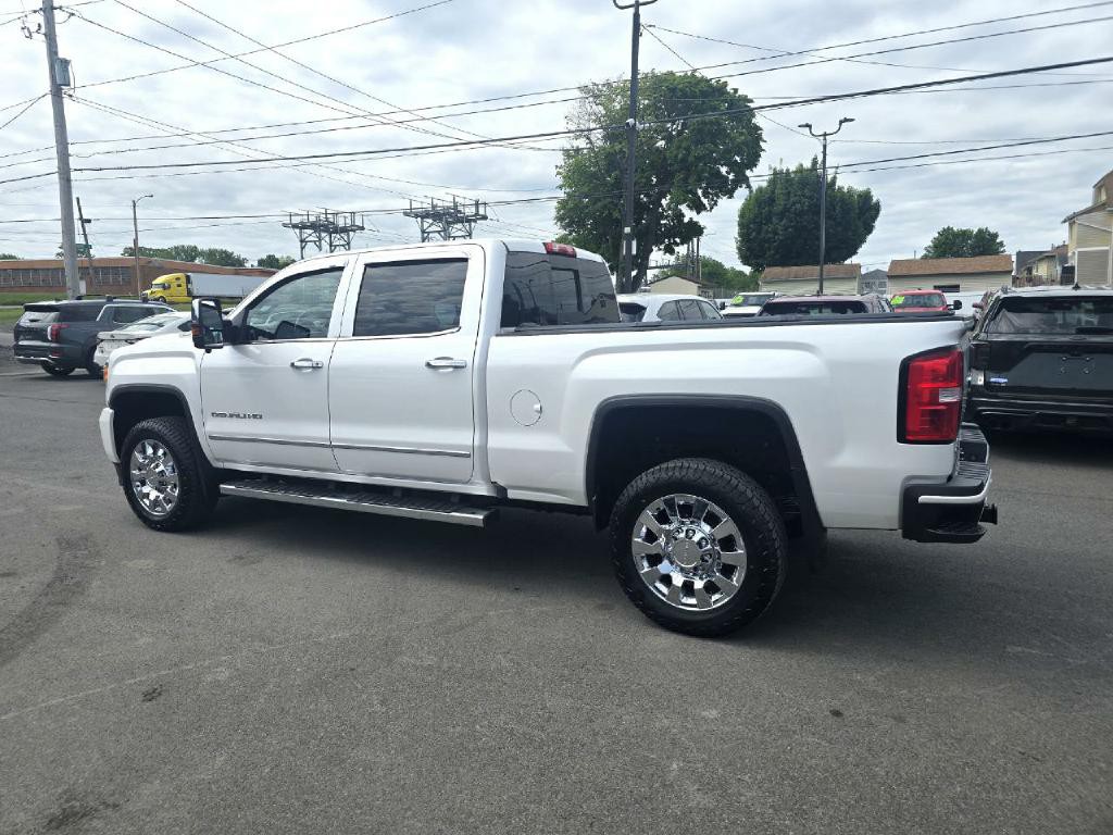 2018 GMC Sierra 2500 Image 4