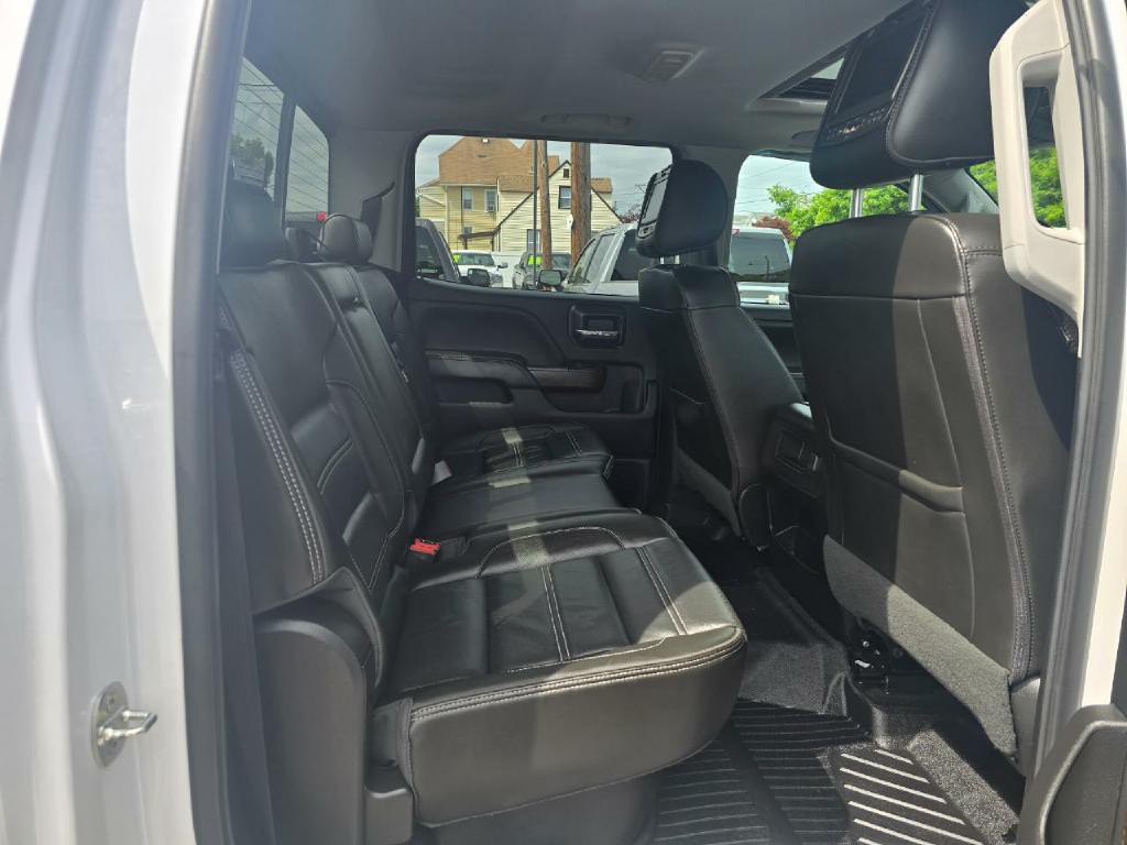 2018 GMC Sierra 2500 Image 16