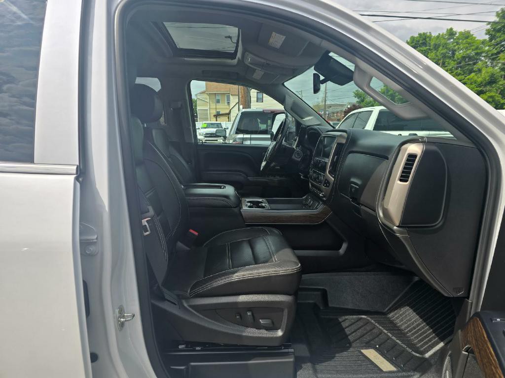 2018 GMC Sierra 2500 Image 17
