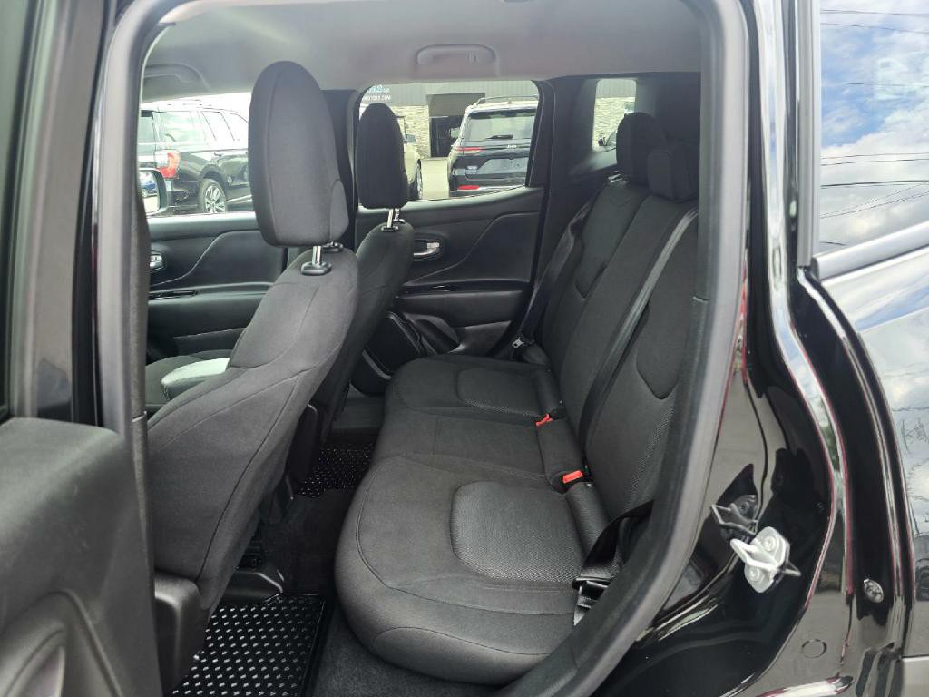 2023 Jeep Renegade Image 13