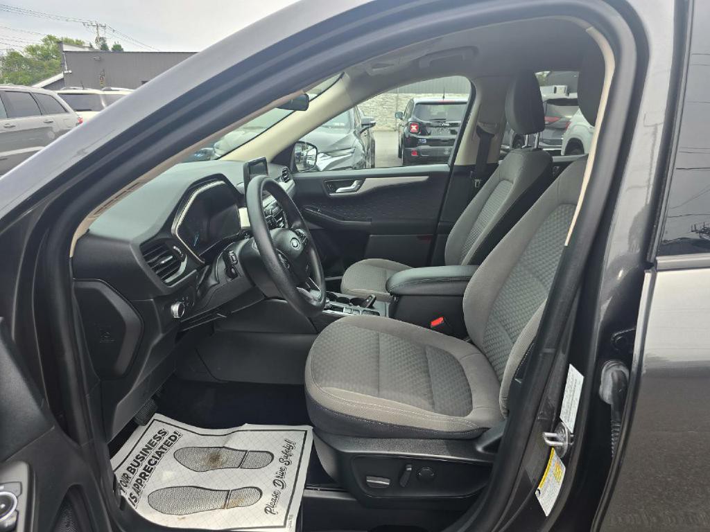 2020 Ford Escape Image 12