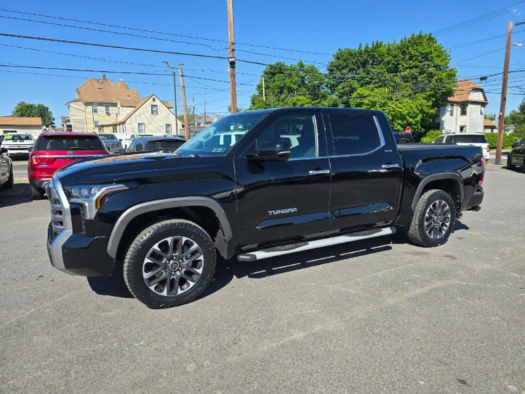 2023 Toyota Tundra Image 3